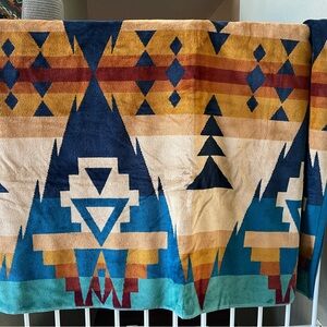 Pendleton Jacquard Beach Towel